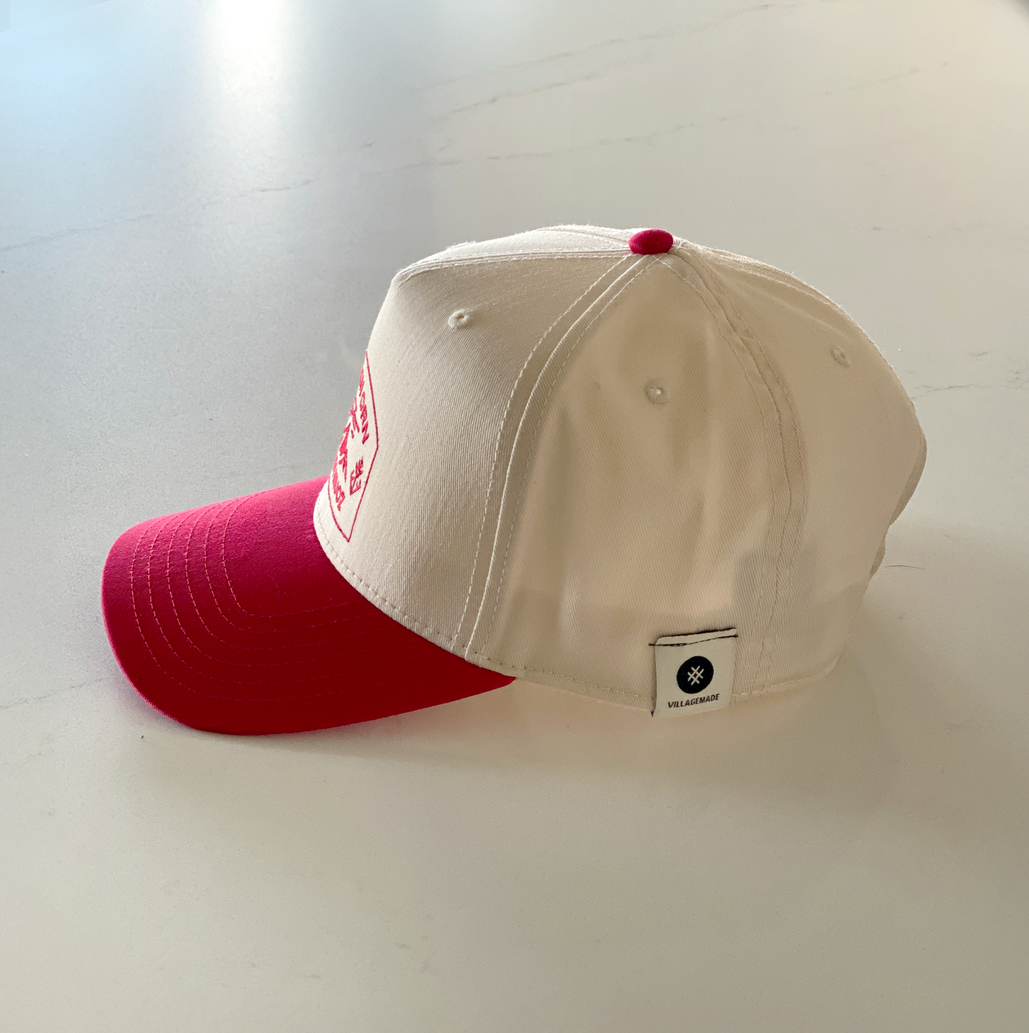 Red & Tan Classic Baseball Cap - Iu Mien Baengh Orn